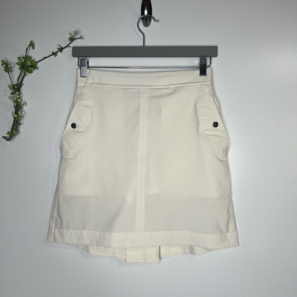 Athleta Vienna Cargo Skort Cream Ivory  Skirt over Shorts